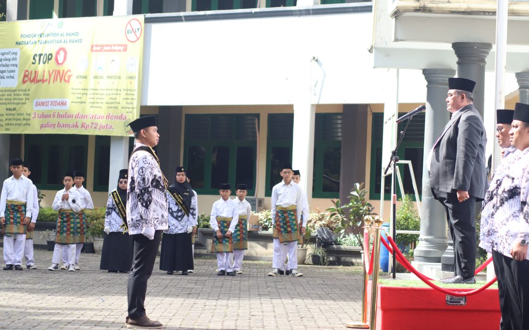 Momentum Hari Guru Nasional 2025: KH. Lukman Hakim Hamid Ajak Murid dan Guru Teladani Ketulusan dalam Mengajar